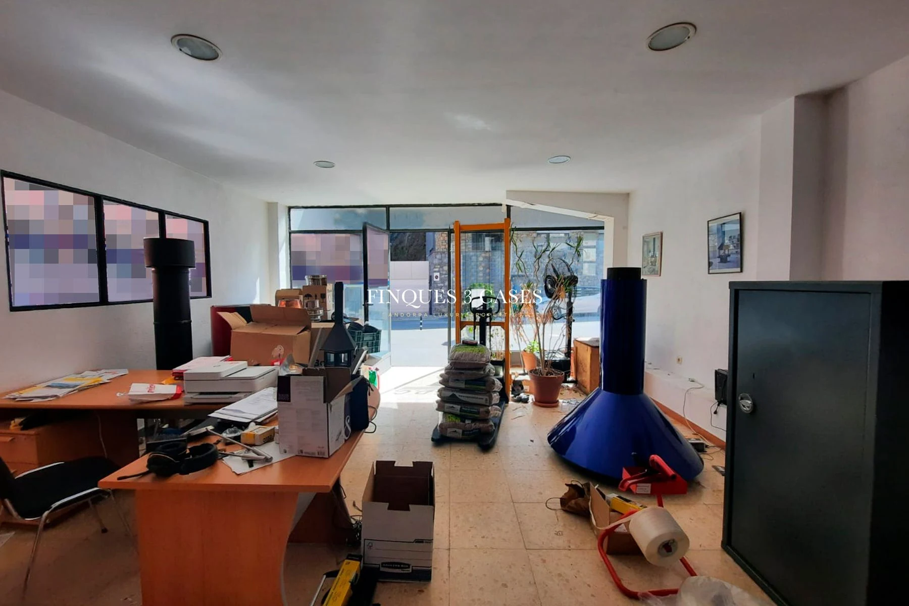 Commercial premises to buy in Sant Julià 5