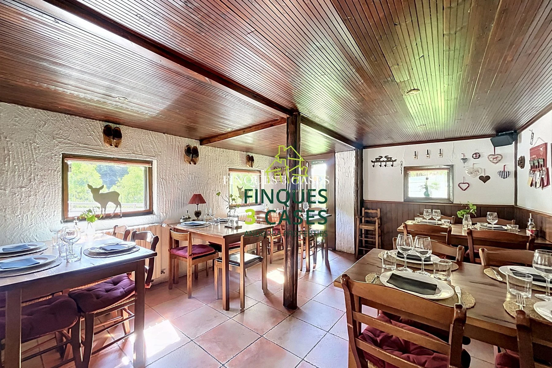 Restaurant business transfer in Canillo 3