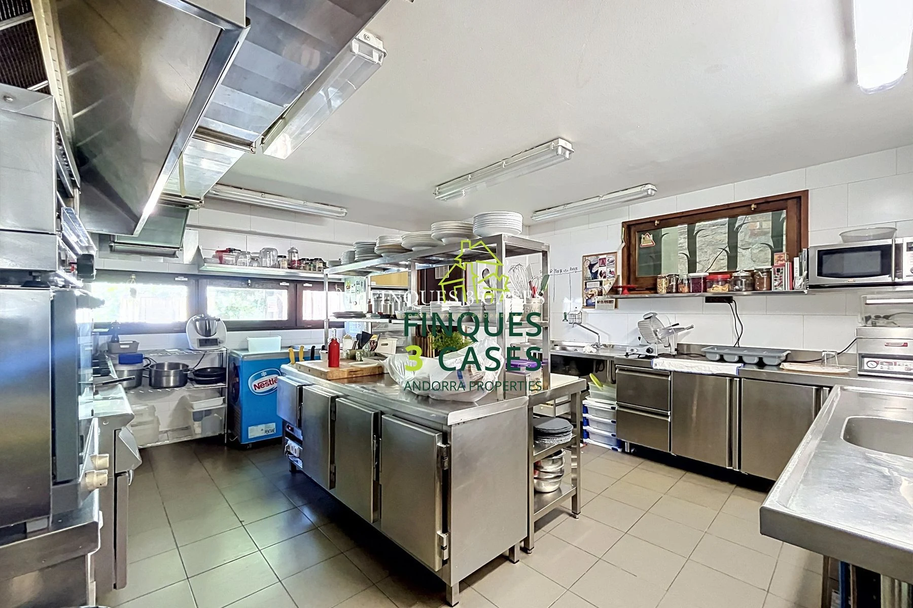 Restaurant business transfer in Canillo 13