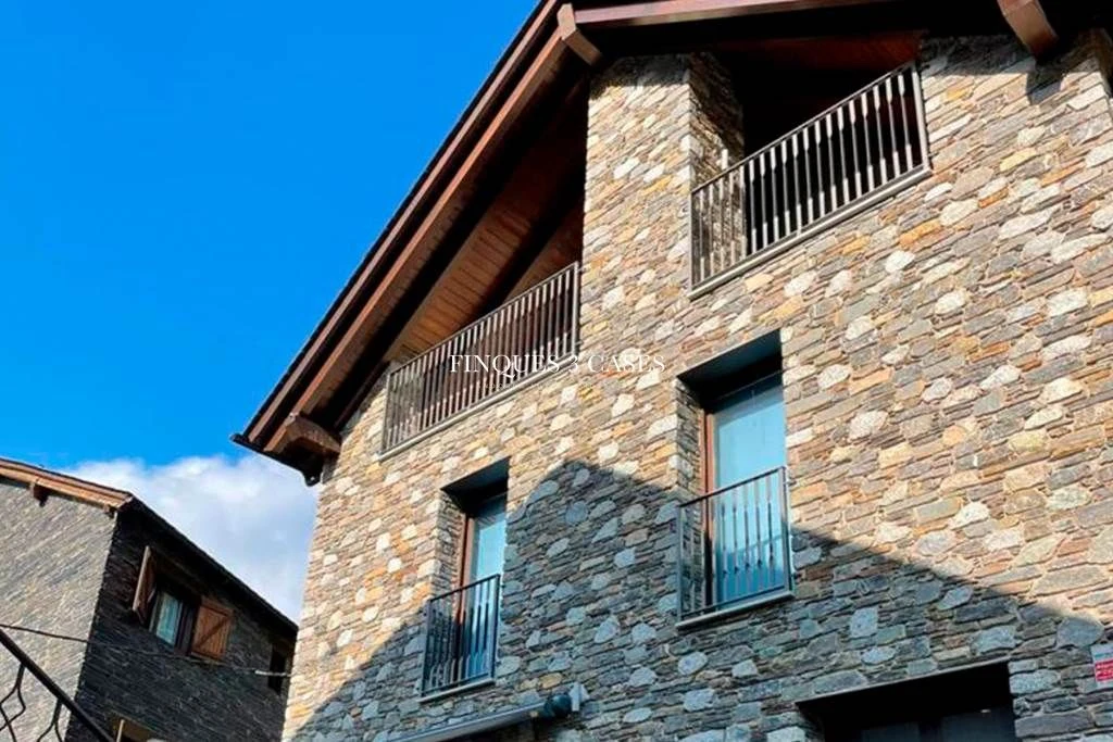 Captivating and modern village villa in the mountain in Ainet de Cardós, Lleida