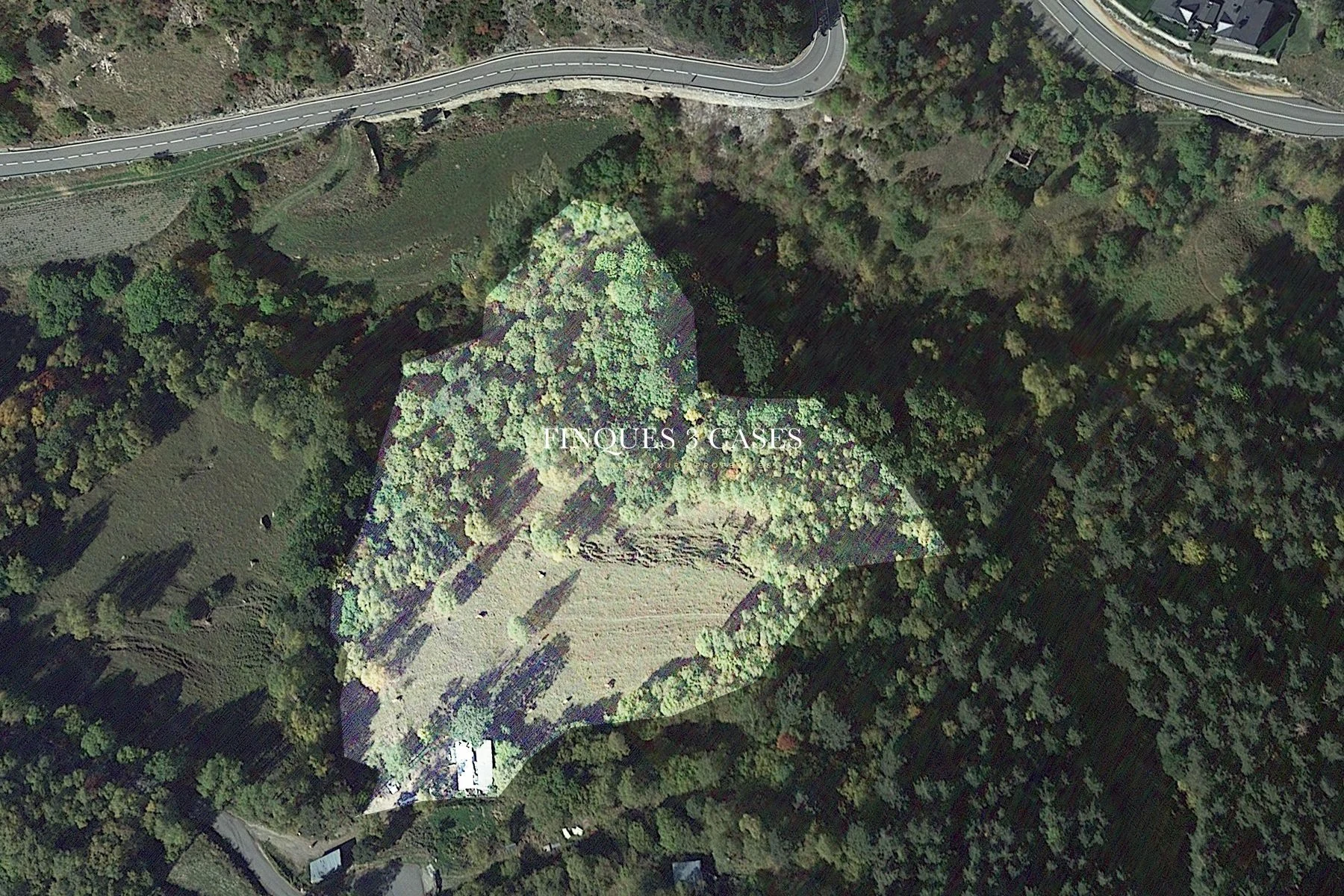Terreno con borda construida para comprar en Pal 7