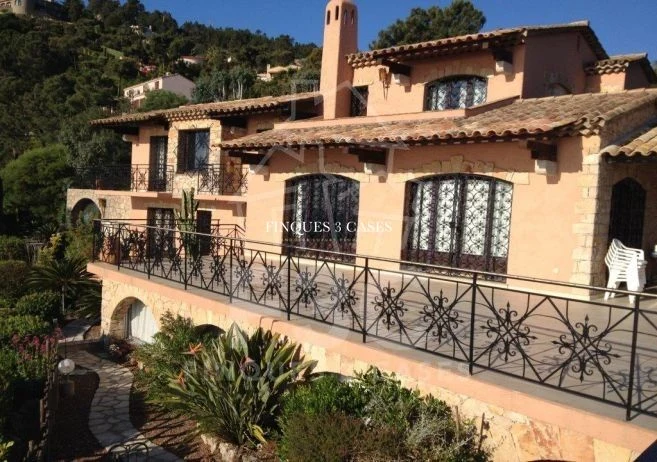 Chalet à acheter à Côte d'Azur 6