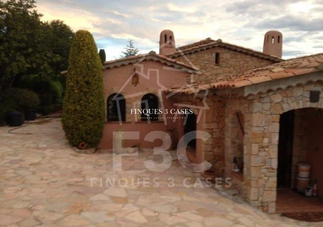 Chalet à acheter à Côte d'Azur 10
