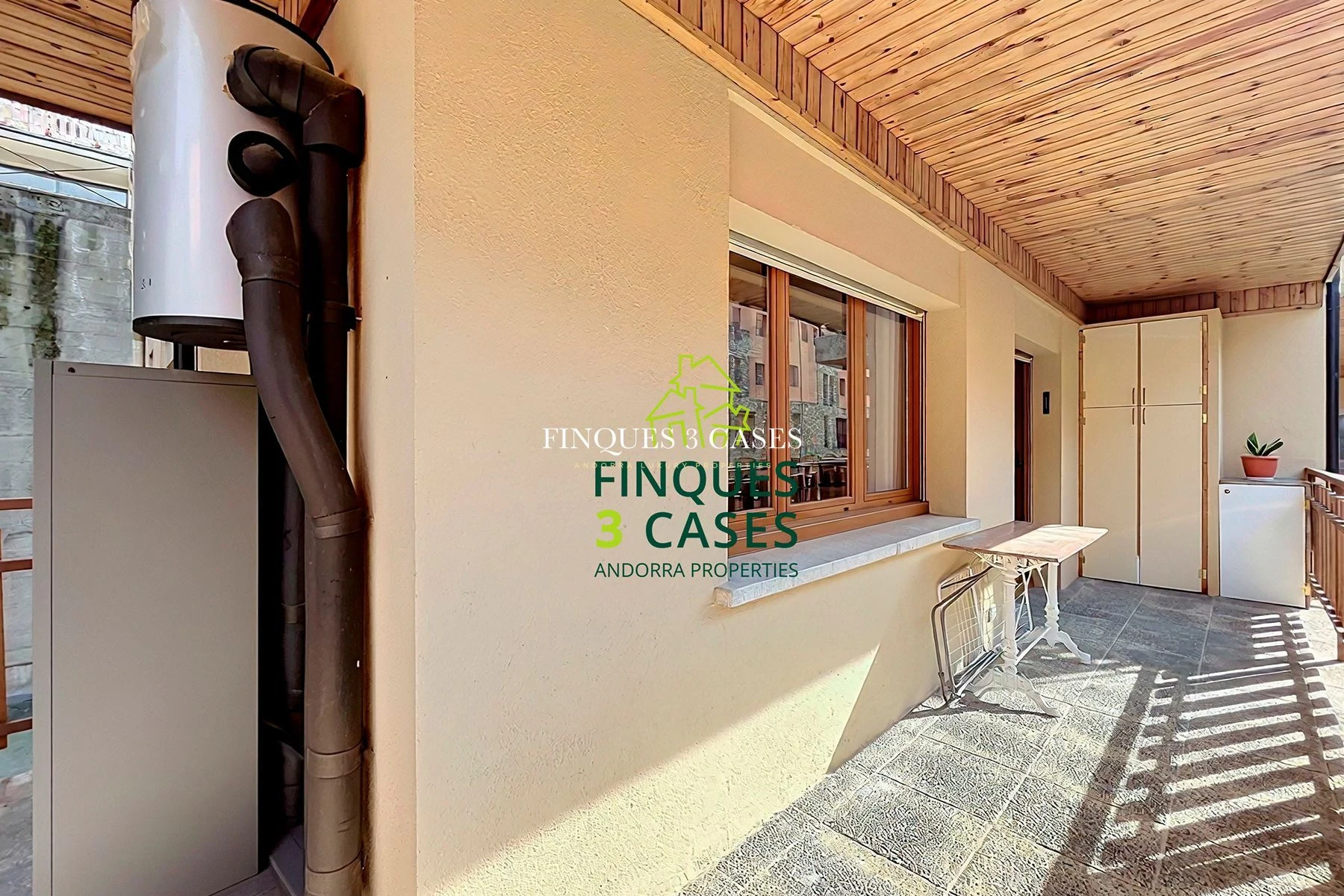 Central Apartment for Sale in Encamp 9