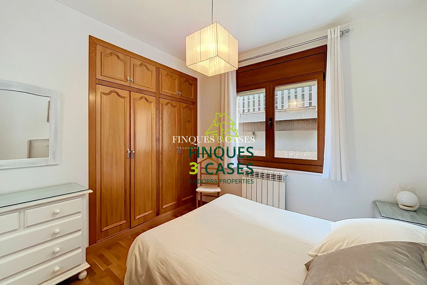 Central Apartment for Sale in Encamp 15