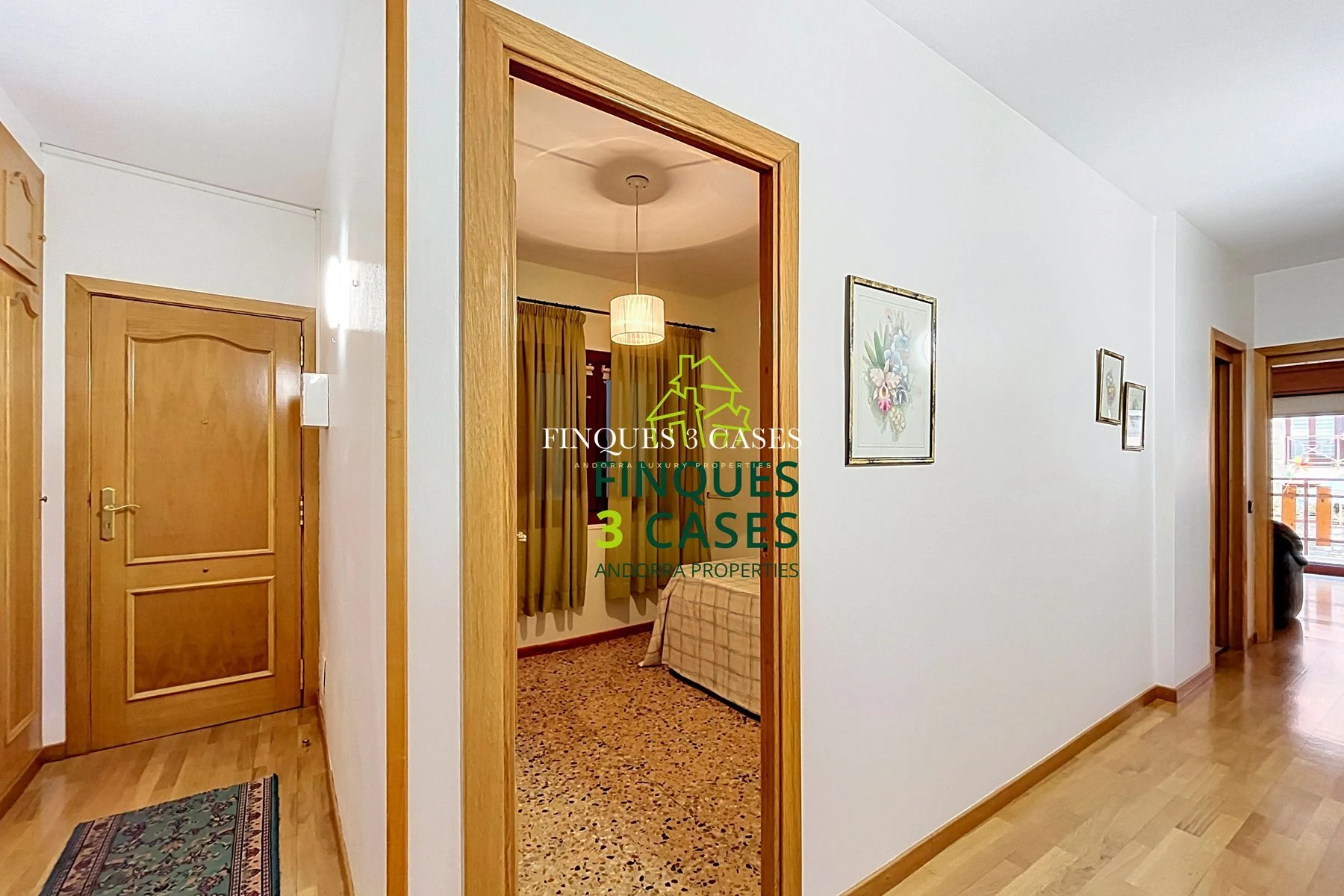 Central Apartment for Sale in Encamp 19