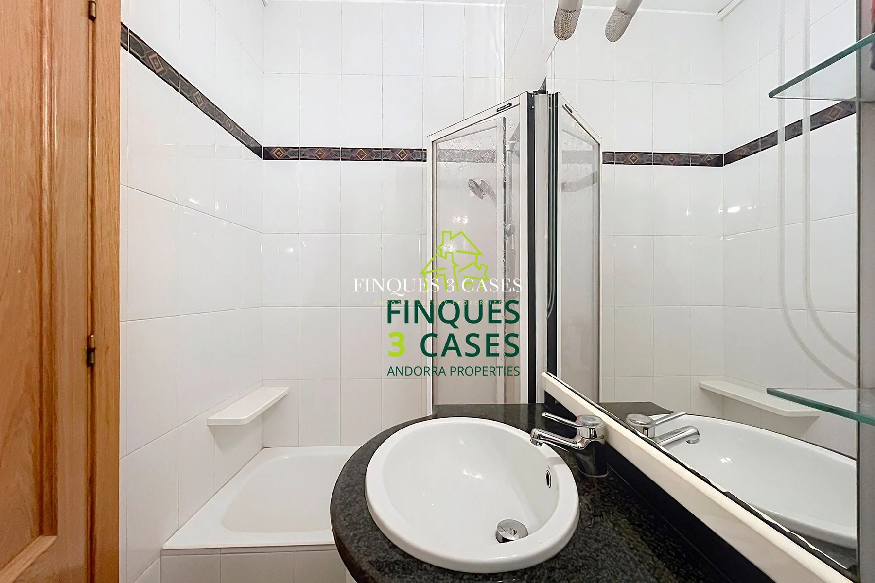 Central Apartment for Sale in Encamp 25