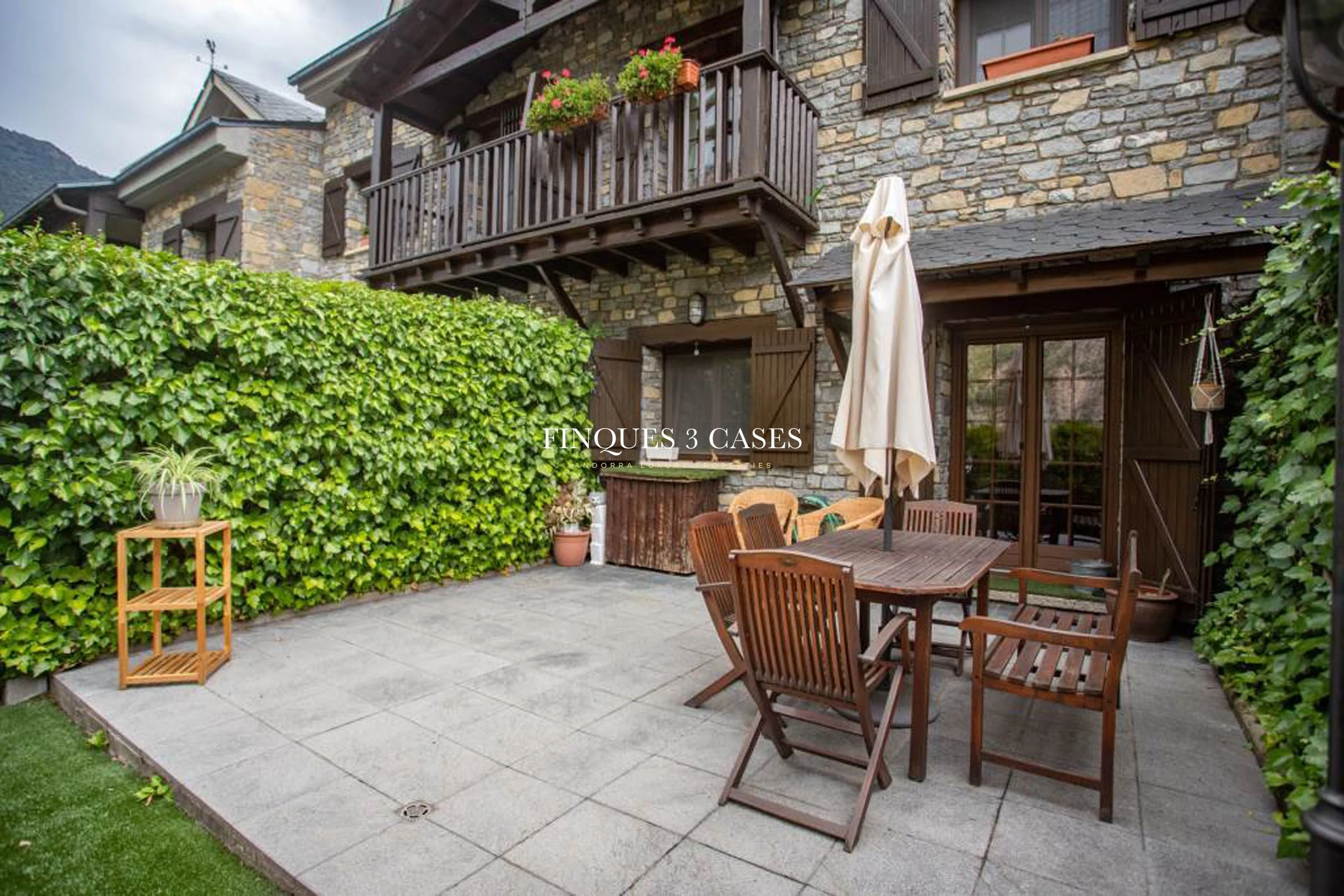 Exclusiva casa adosada para comprar en Sant Julià de Lòria 3