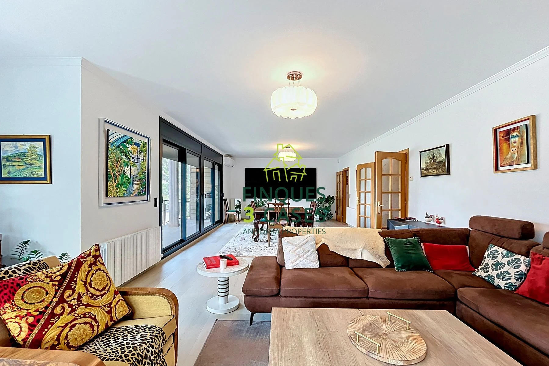 Excepcional Chalet Independiente en Venta en Escaldes