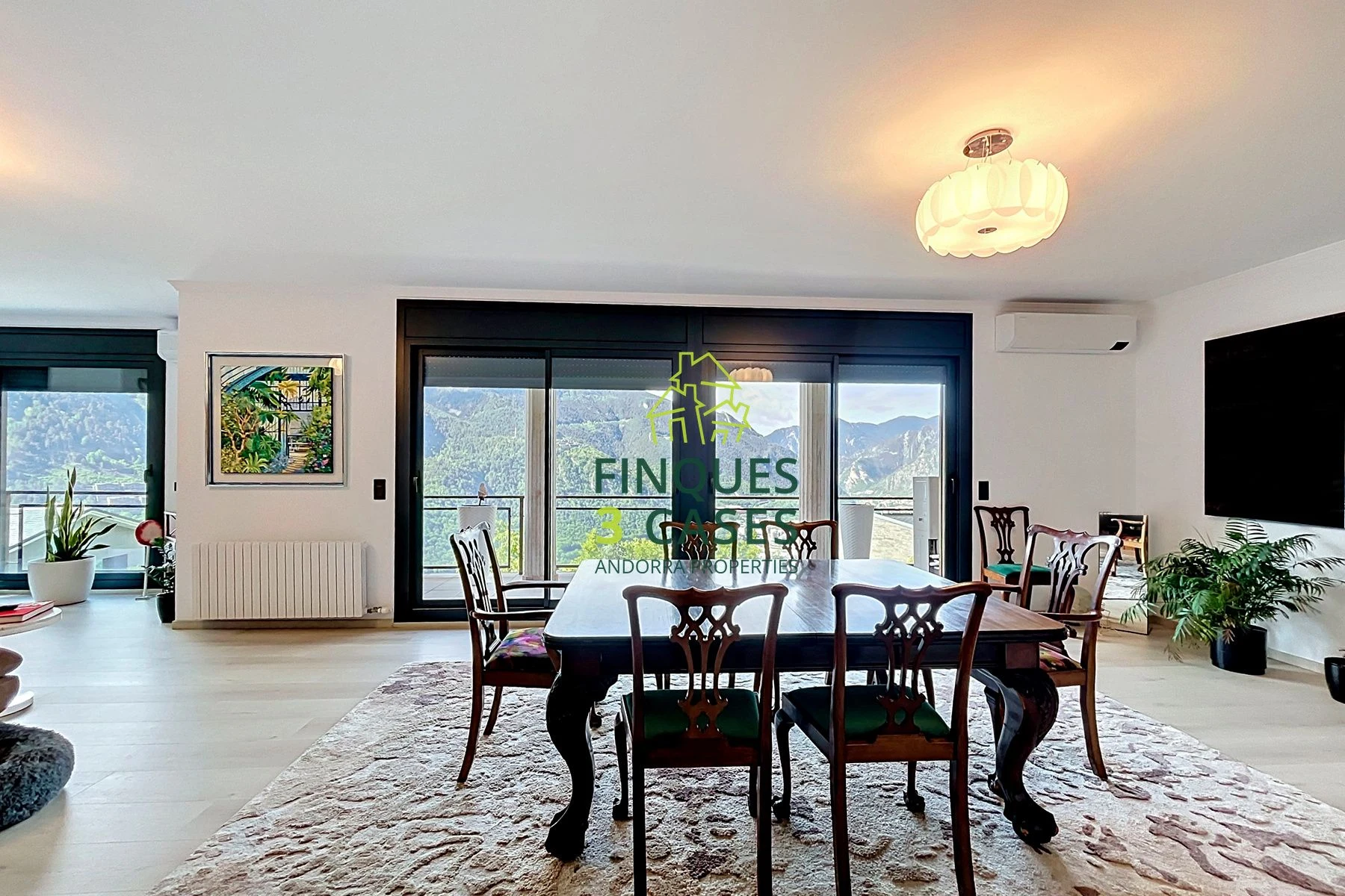Excepcional Chalet Independiente en Venta en Escaldes