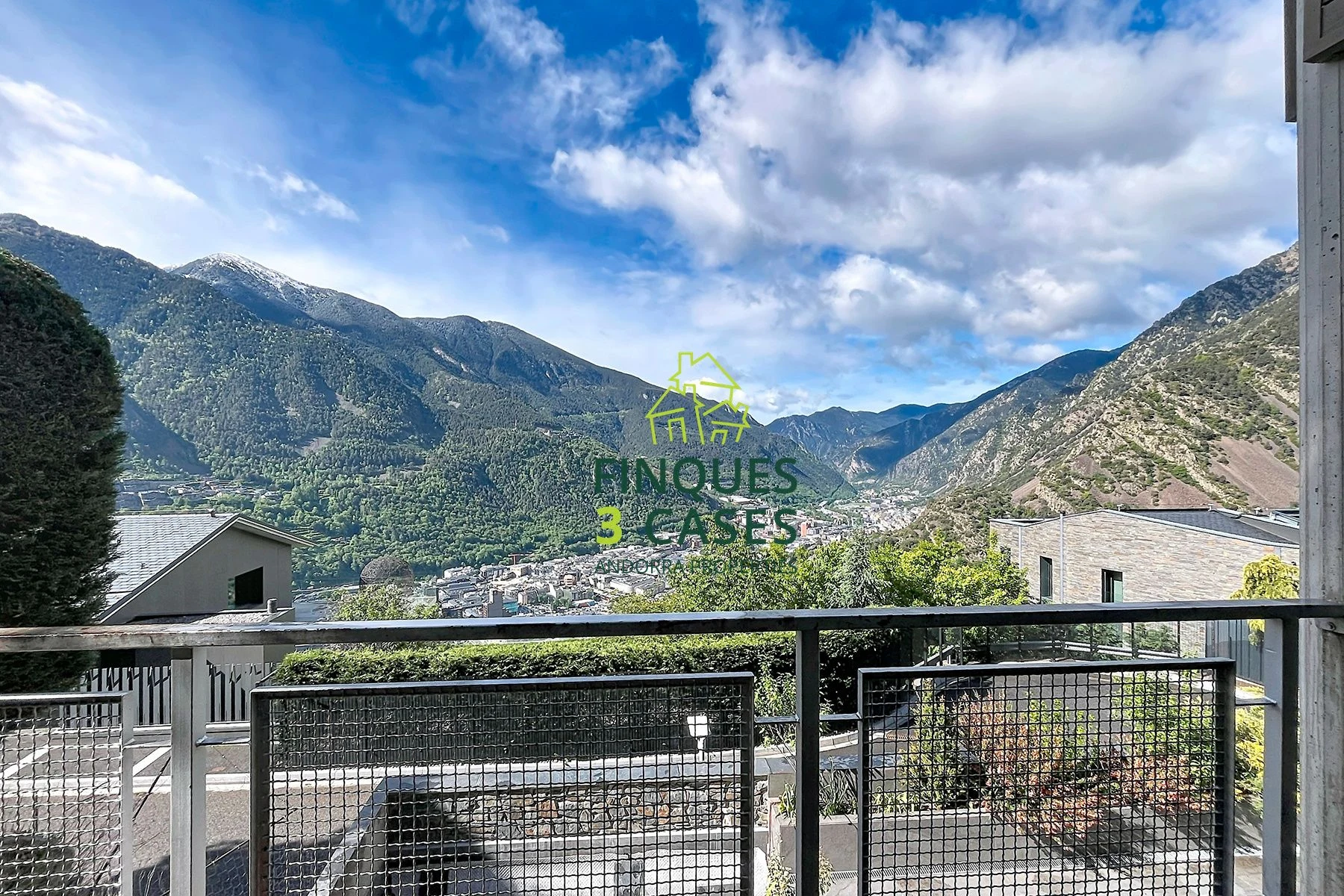 Excepcional Chalet Independiente en Venta en Escaldes