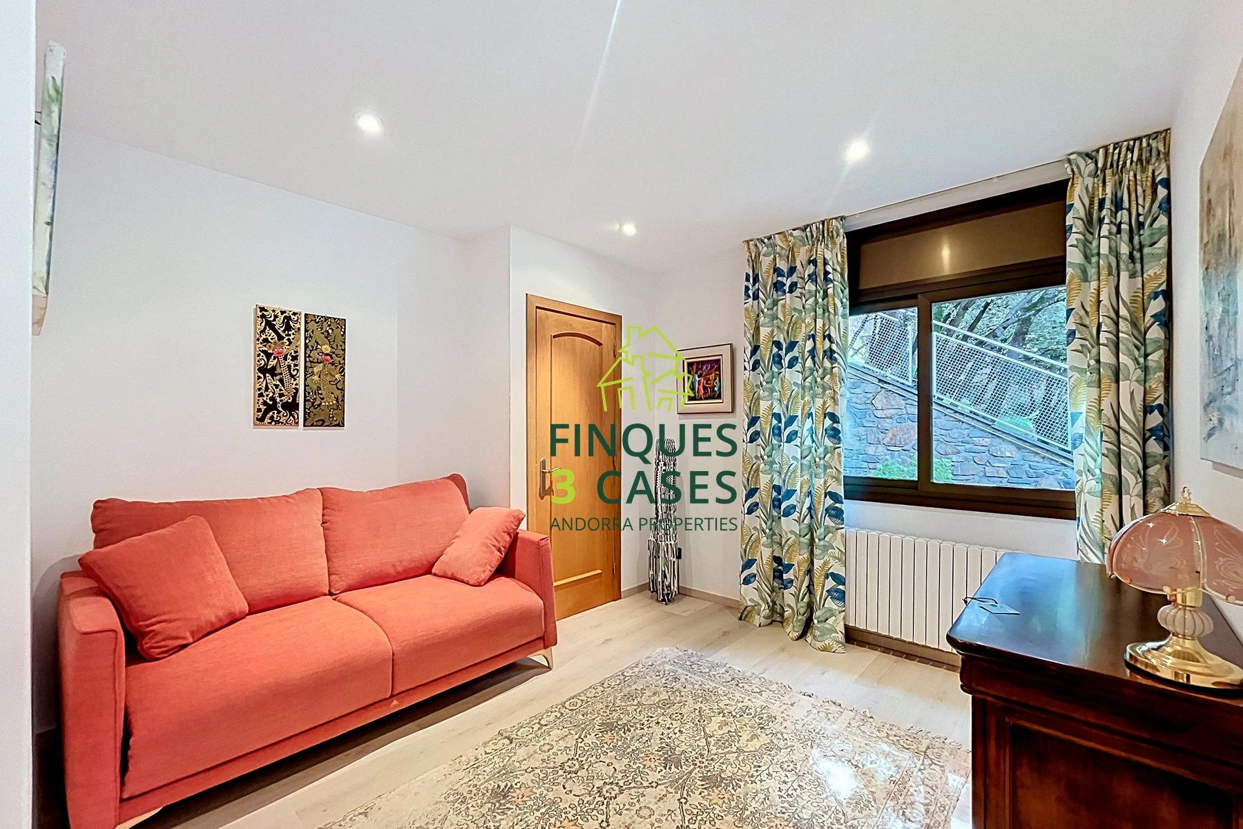 Excepcional Chalet Independiente en Venta en Escaldes