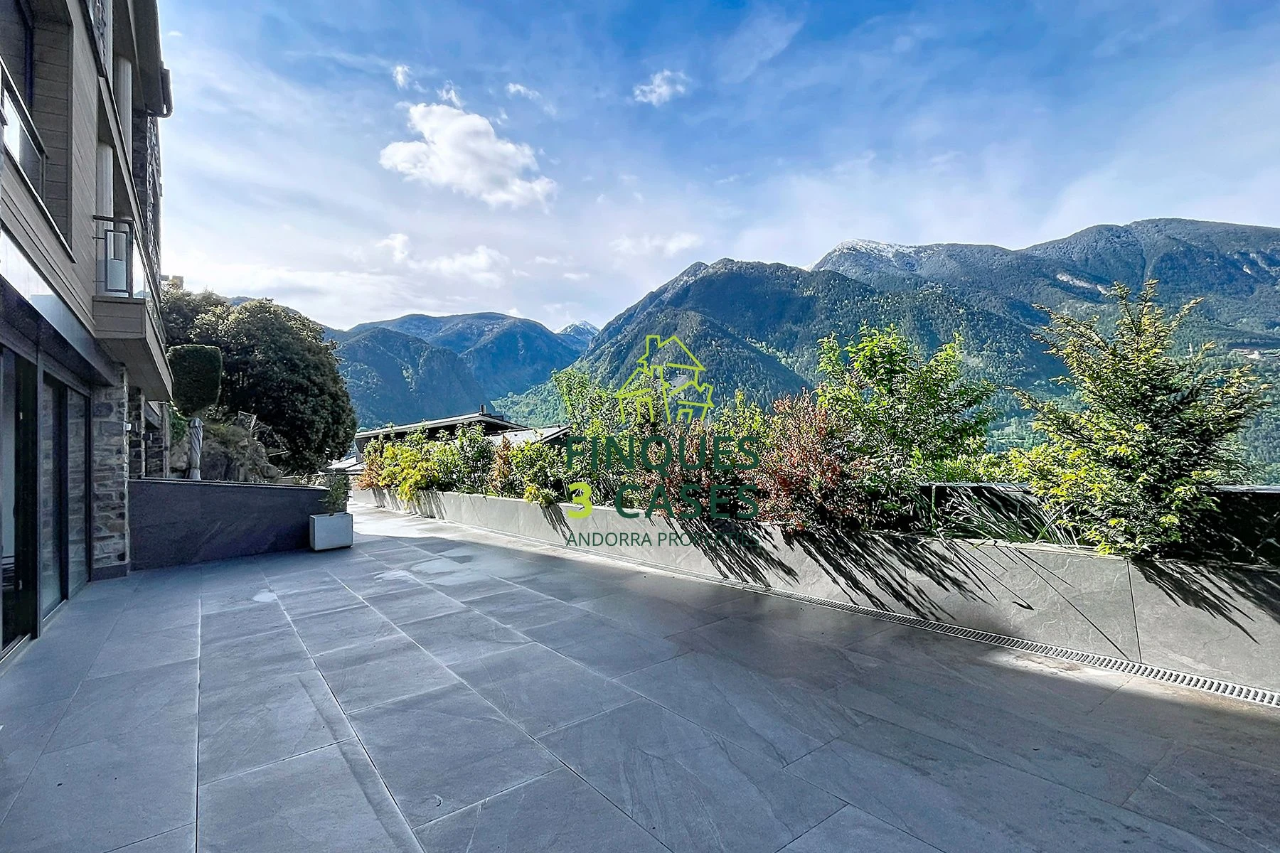 Excepcional Chalet Independiente en Venta en Escaldes