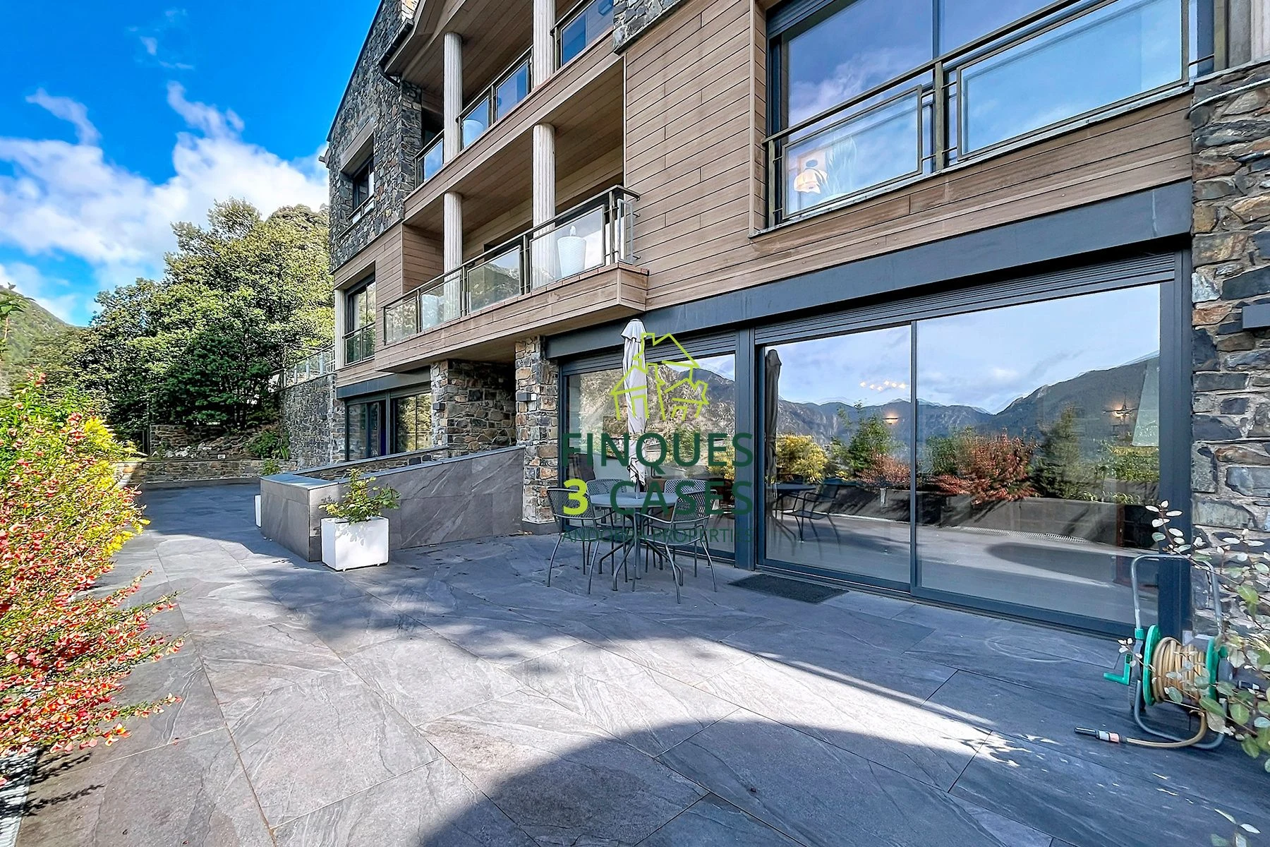 Excepcional Chalet Independiente en Venta en Escaldes