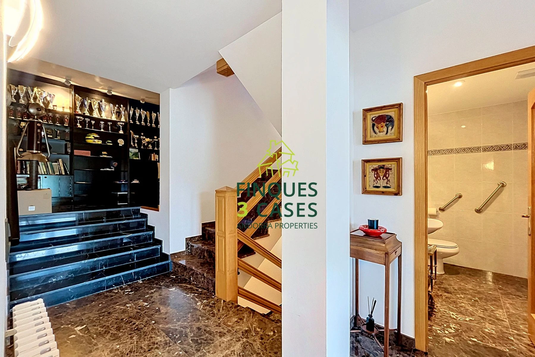 Excepcional Chalet Independiente en Venta en Escaldes