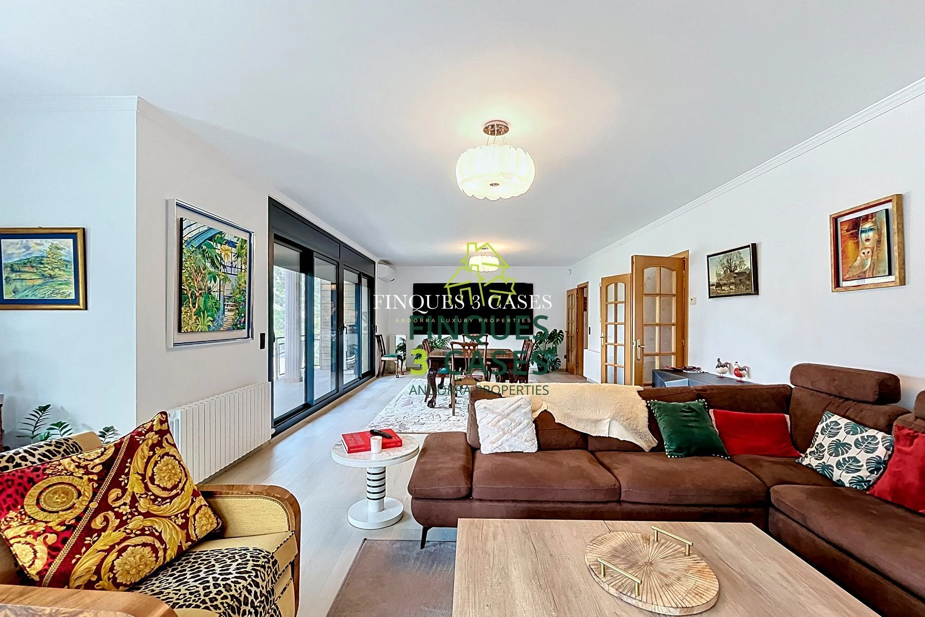 Exceptional Independent Chalet for Sale in Escaldes 2
