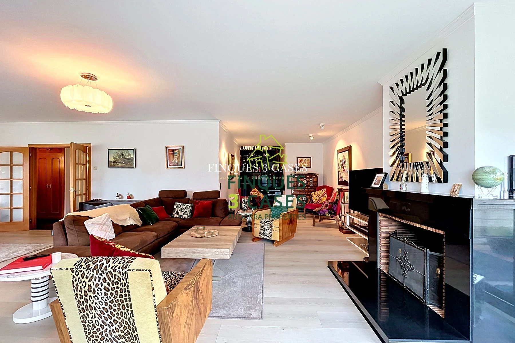 Exceptional Independent Chalet for Sale in Escaldes 4