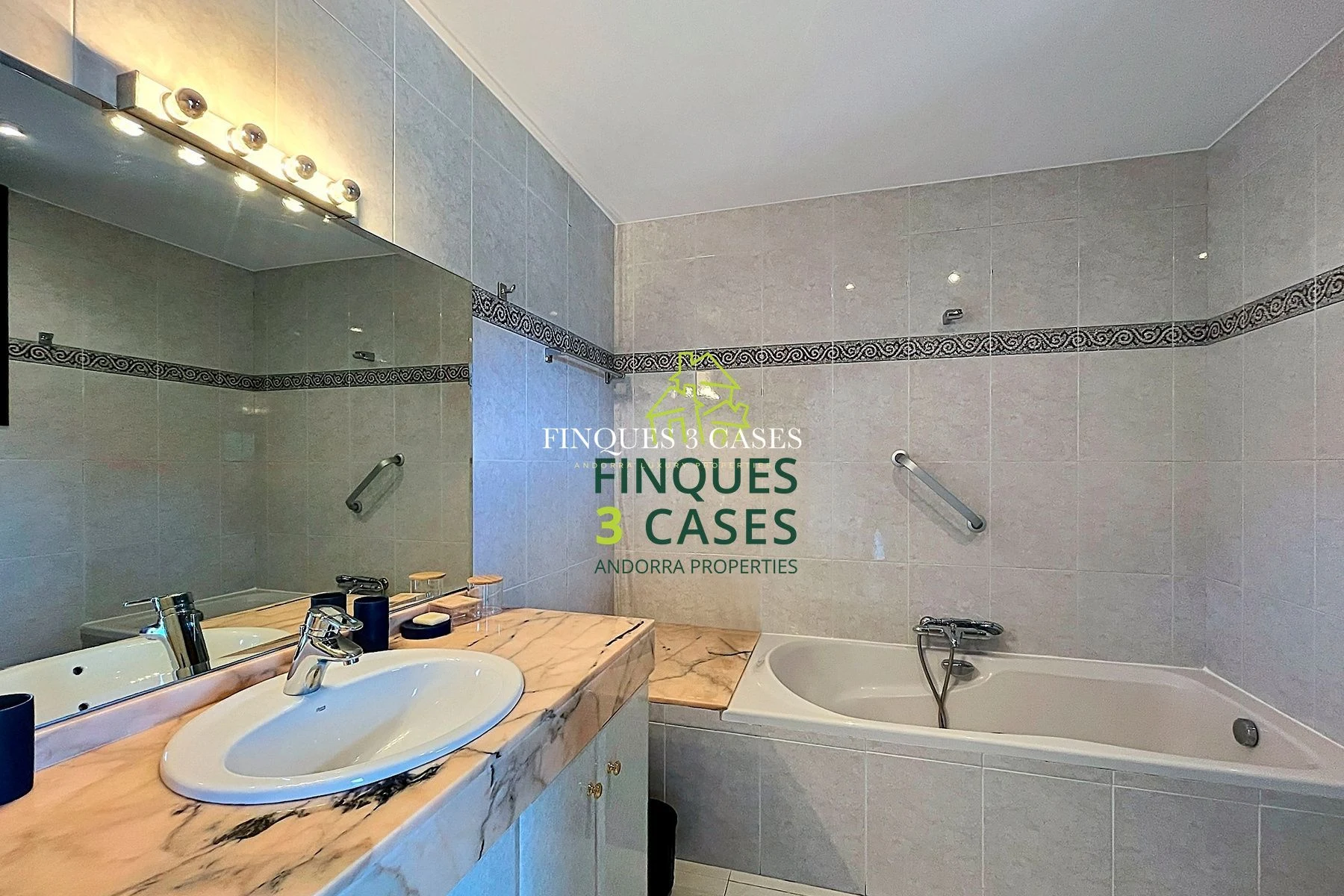Exceptional Independent Chalet for Sale in Escaldes 23