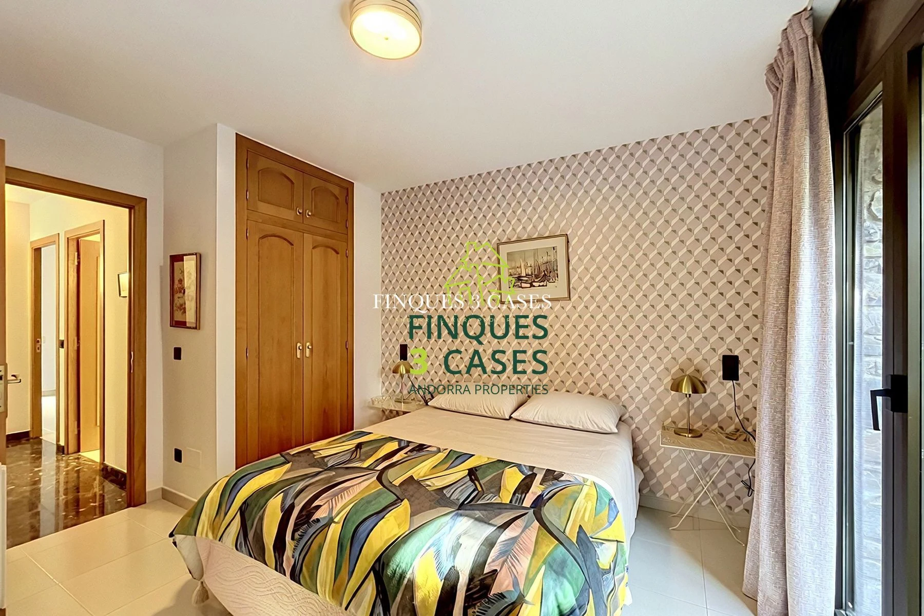 Exceptional Independent Chalet for Sale in Escaldes 33