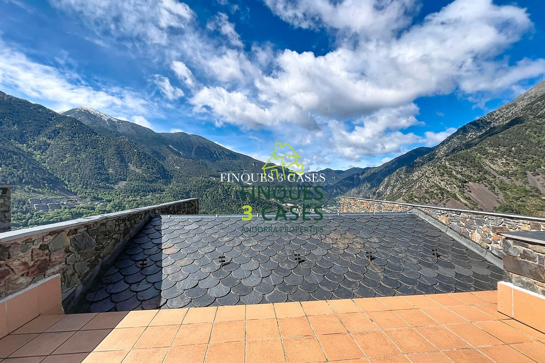 Exceptional Independent Chalet for Sale in Escaldes 36