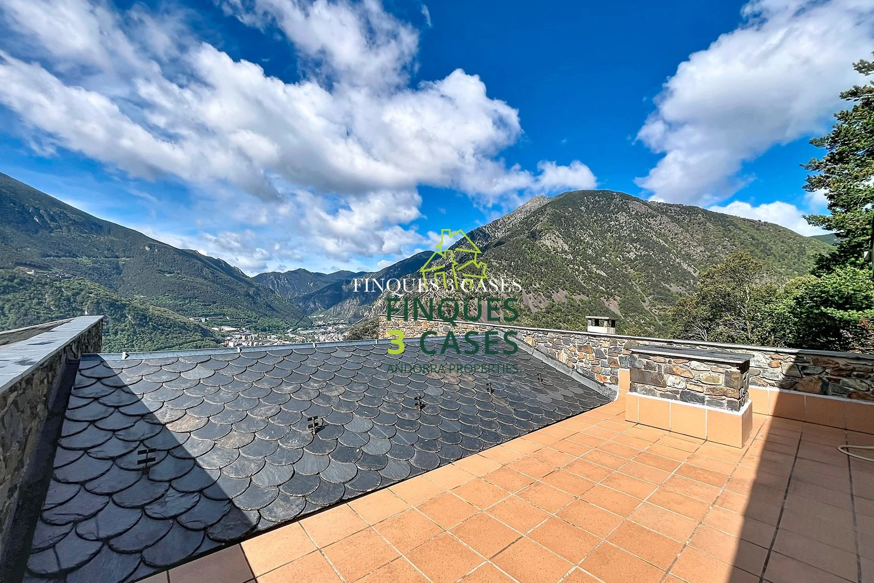 Exceptional Independent Chalet for Sale in Escaldes 37