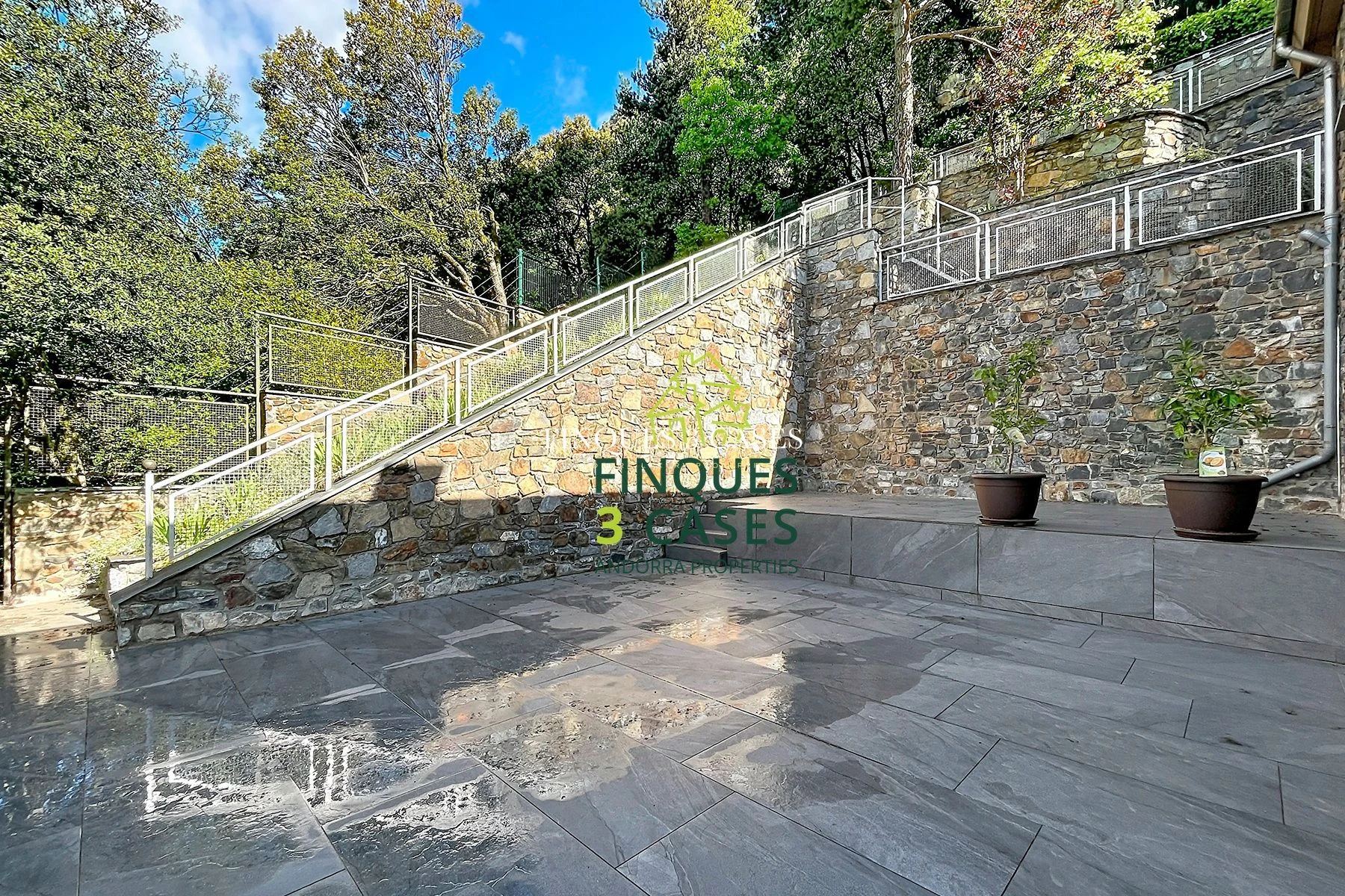 Exceptional Independent Chalet for Sale in Escaldes 43