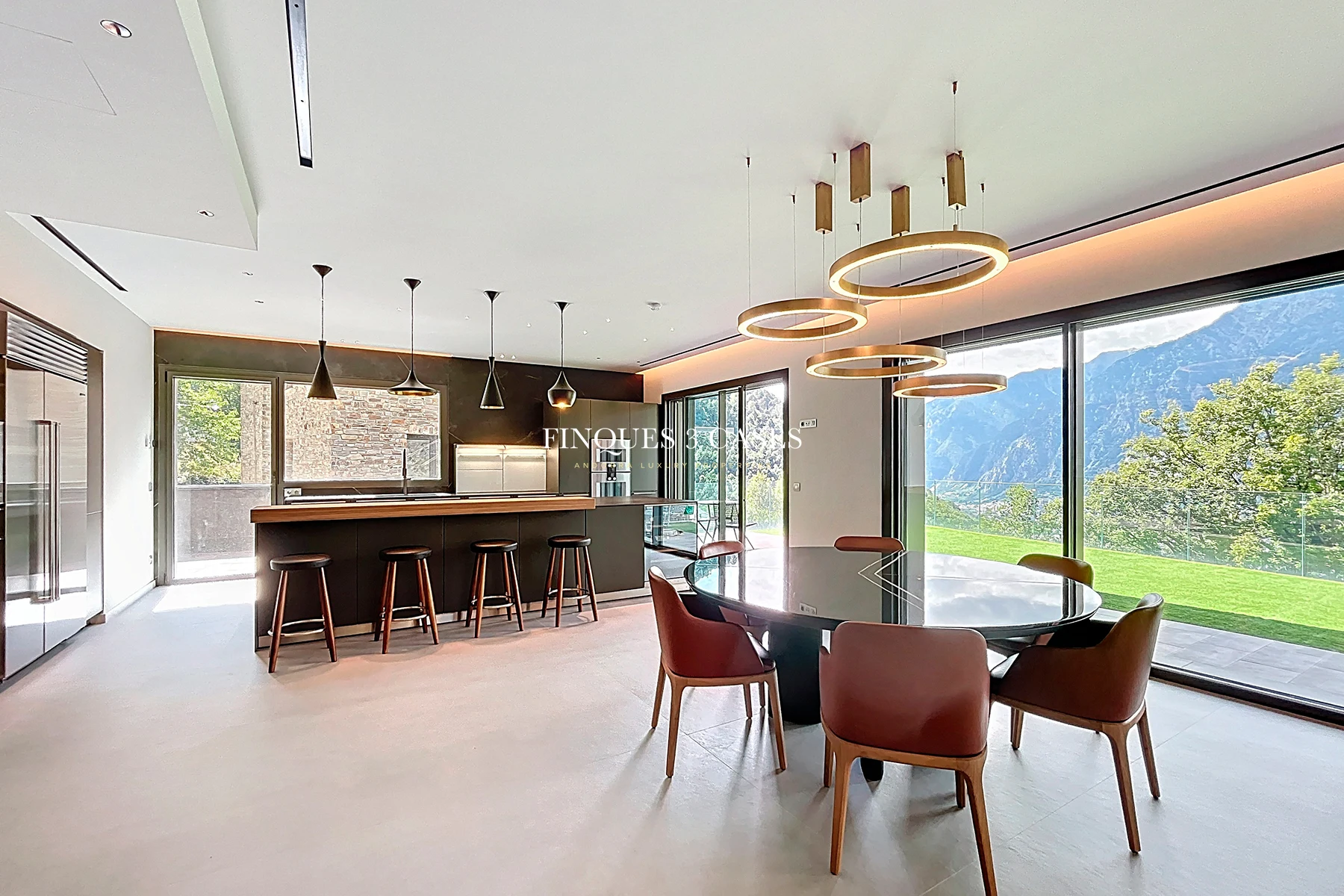 Exclusivo chalet con vistas cautivadoras para comprar en Andorra 14