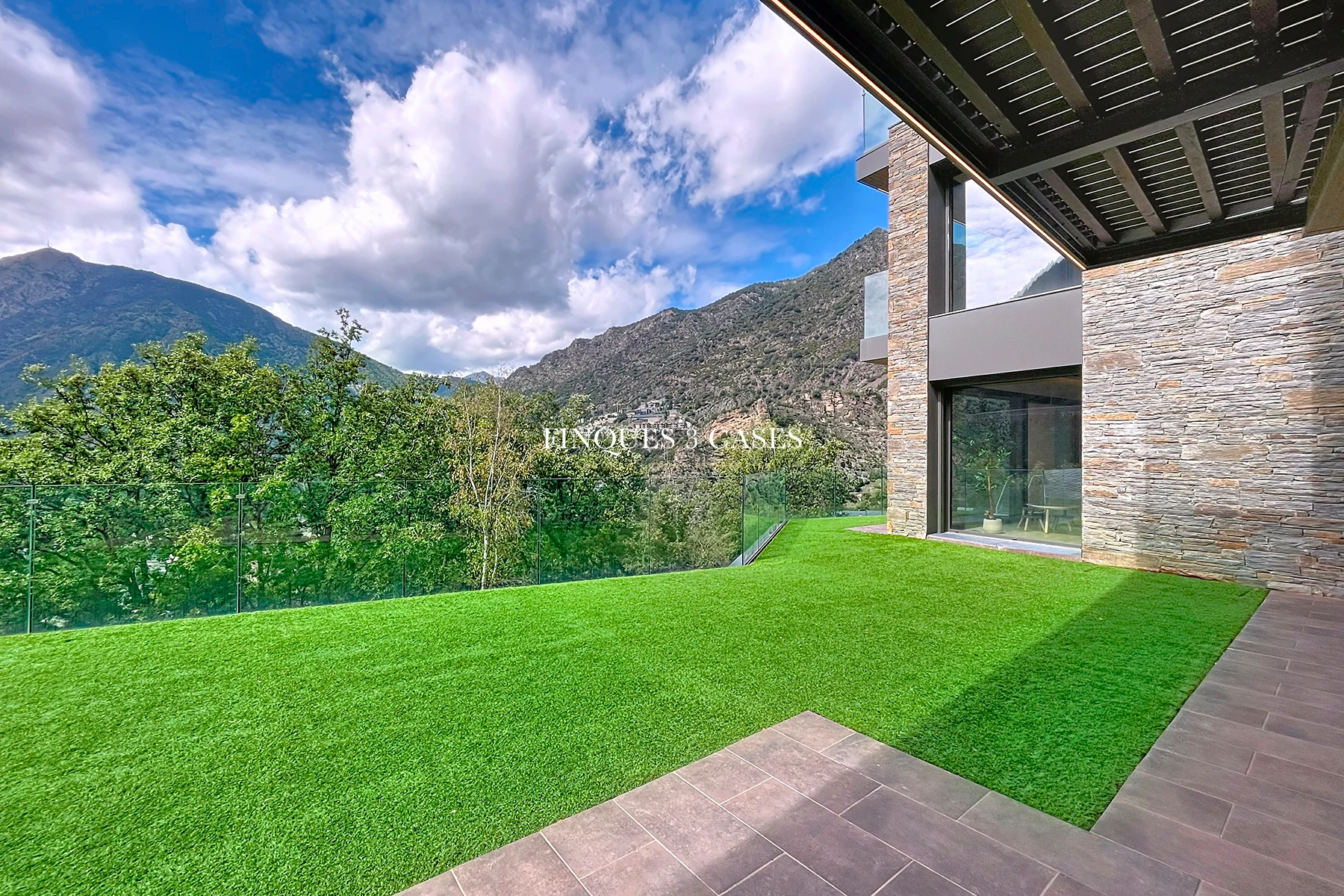 Exclusivo chalet con vistas cautivadoras para comprar en Andorra 15
