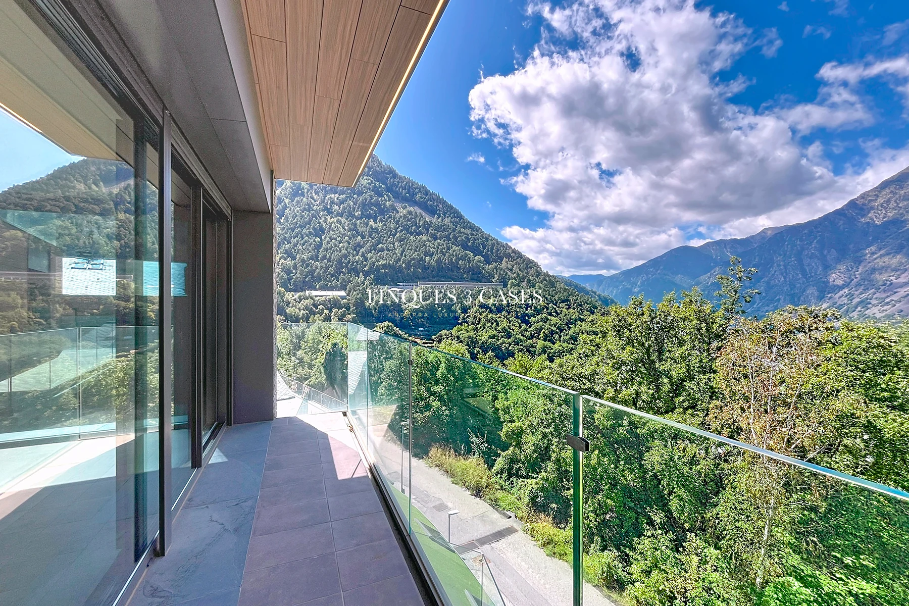 Exclusivo chalet con vistas cautivadoras para comprar en Andorra 24