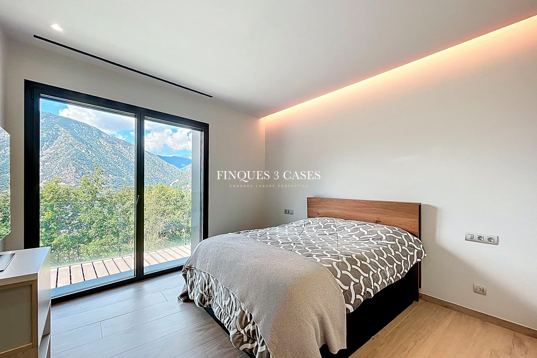 Exclusivo chalet con vistas cautivadoras para comprar en Andorra 25