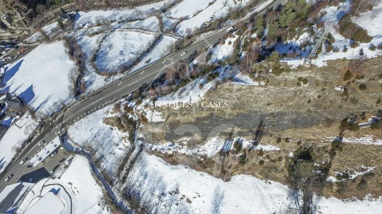 Urban land for sale in Encamp 4