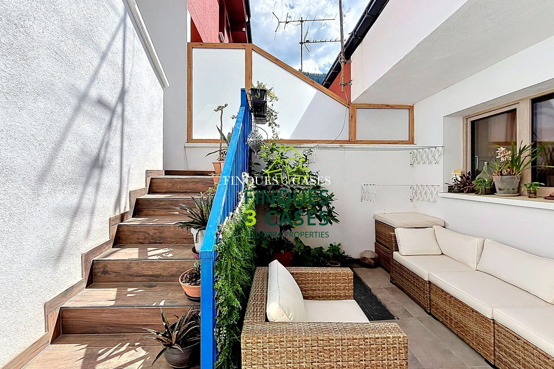 Terraced House for Sale in Escaldes 18