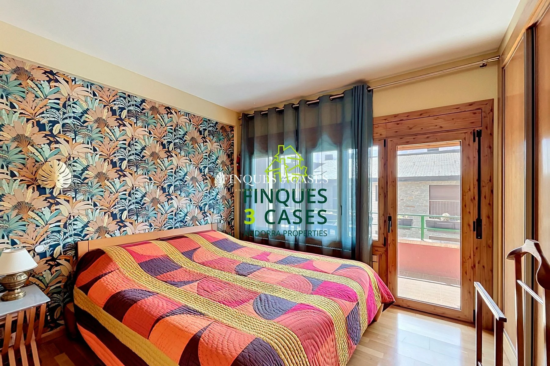 Terraced House for Sale in Escaldes 21