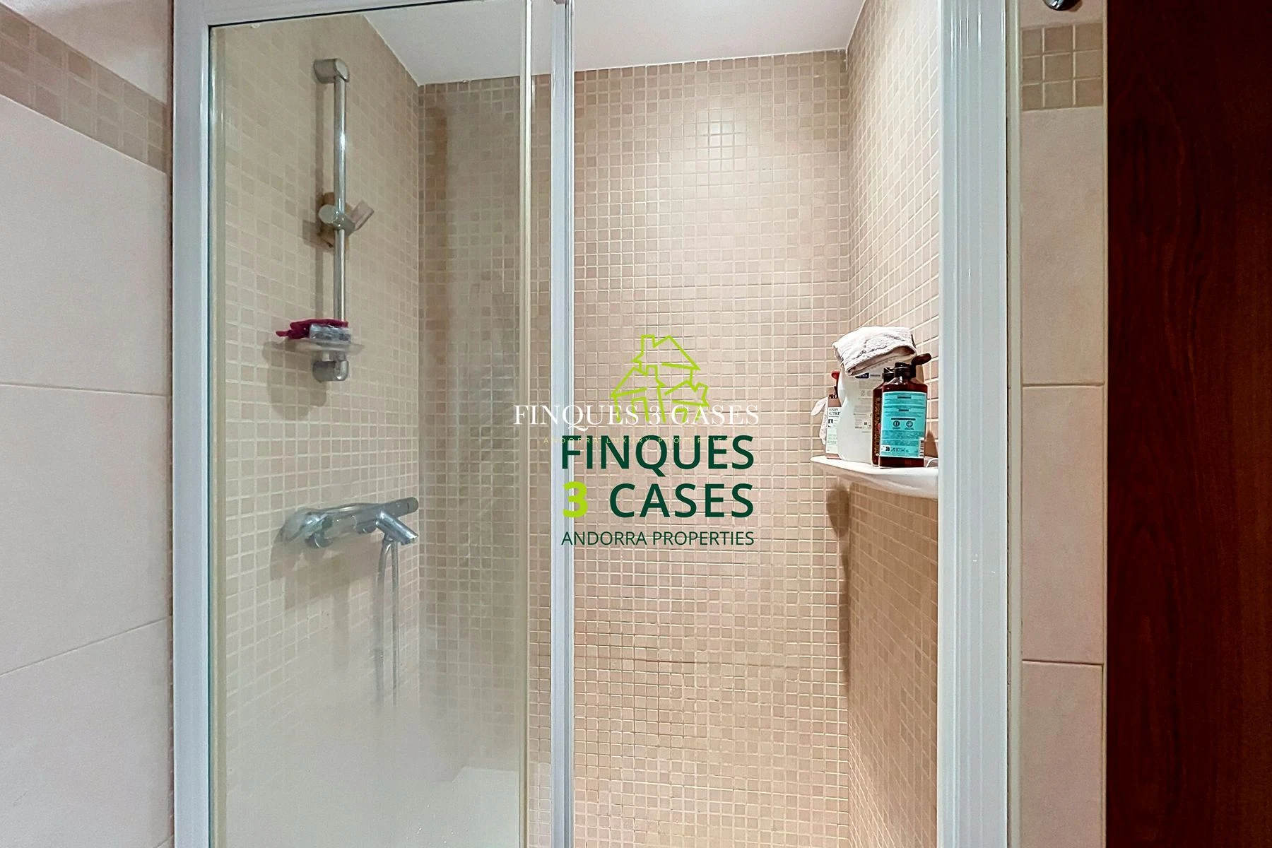 Terraced House for Sale in Escaldes 26